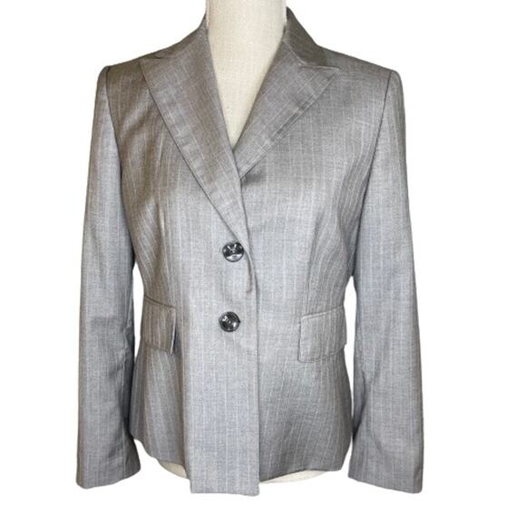 Kasper Women's Pinstripe Gray Career Suit Jacket, 8P - Picture 1 of 7